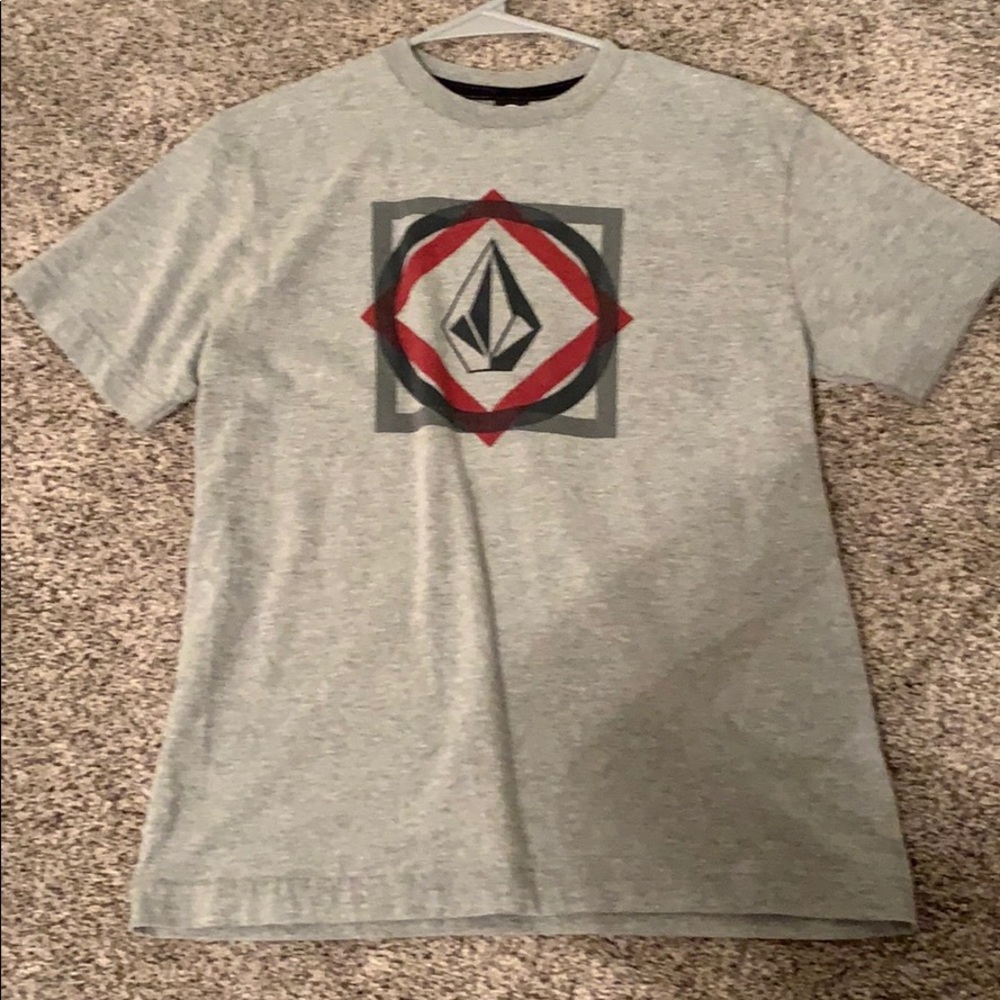 Volcom grey t-shirt